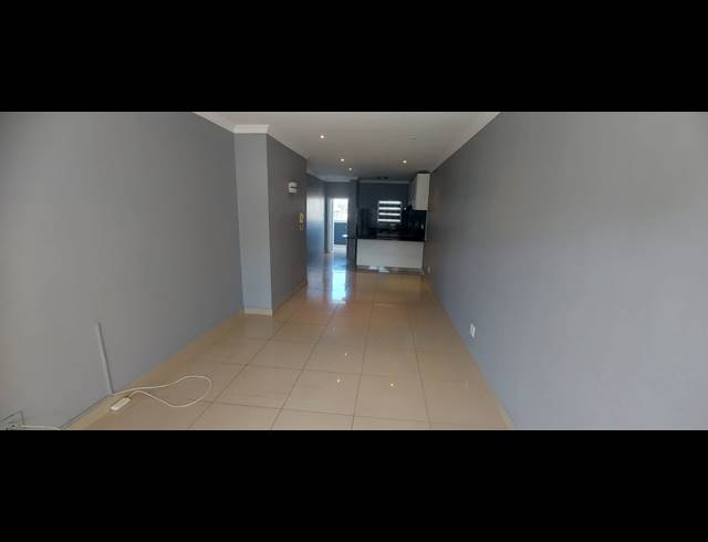 2 BEDROOM APARTMENT FOR SALE IN UMHLANGA RIDGE